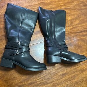 Wide width Torrid Boots 9.5W